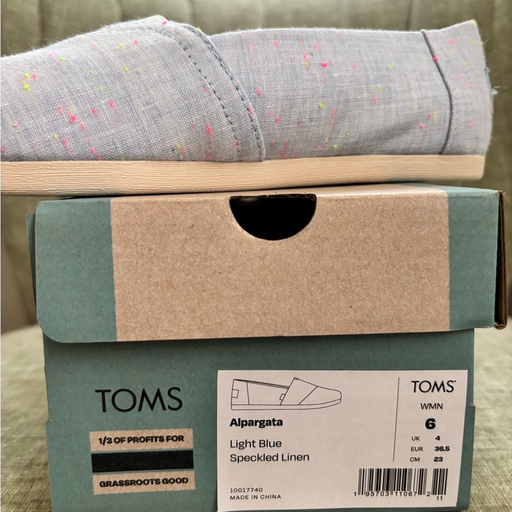 TOMS Classic Alpargata NEW IN BOX